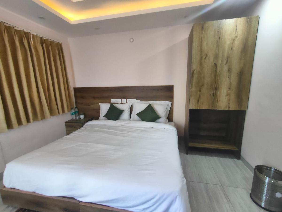 Backpacker Duniya Hostel Risikés Kültér fotó