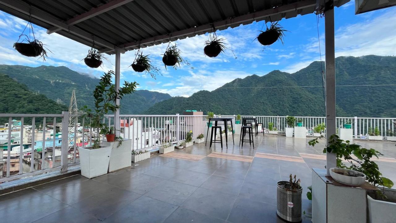 Backpacker Duniya Hostel Risikés Kültér fotó